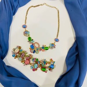 Beautiful necklace and bracelet set